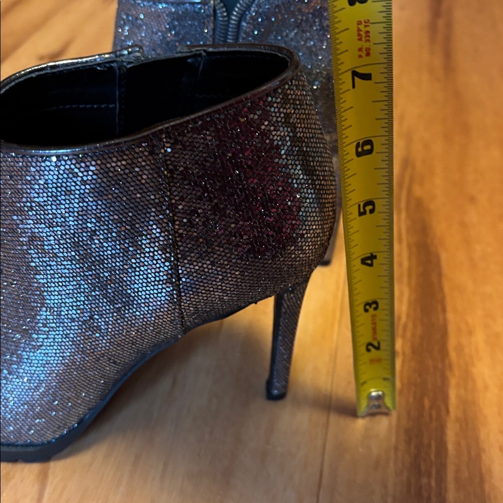 Silver Glitter Ankle Boots, Sz 6.5 - Picture 7 of 8
